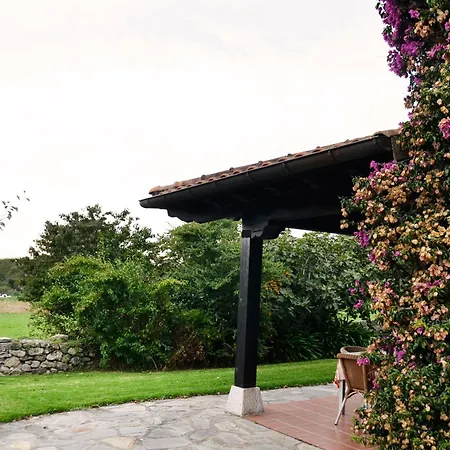 Dom wakacyjny Casa Oceano Con Jardin En Noja, Isla,