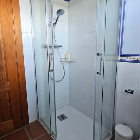 Dom wakacyjny Casa Oceano Con Jardin En Noja, Isla,