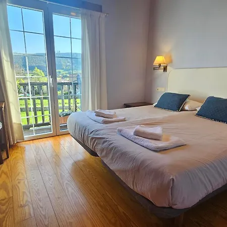 Casa Oceano Con Jardin En Noja, Isla, Holiday home Arnuero
