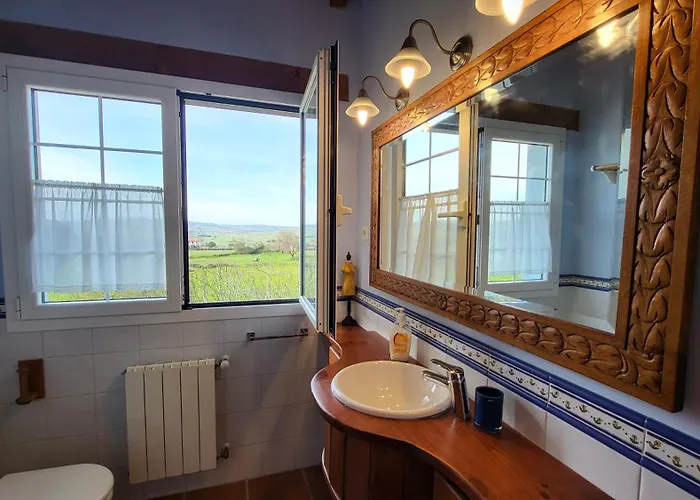 Prázdninový dům Casa Oceano Con Jardin En Noja, Isla,