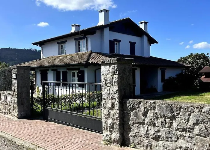 Casa Oceano Con Jardin En Noja, Isla, * ארנוארו